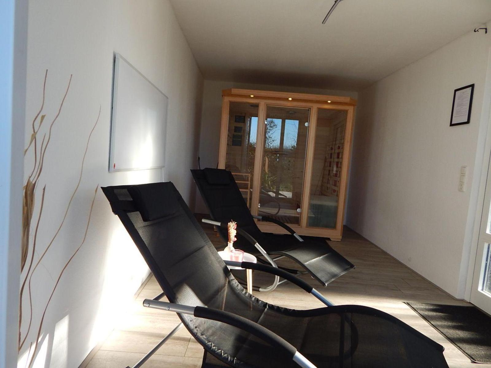 Wunderschoenes-Freistehendes-Ferienhaus-An-Der-See-Sauna-Strand-Yachthafen-Wlan Bruinisse Eksteriør billede