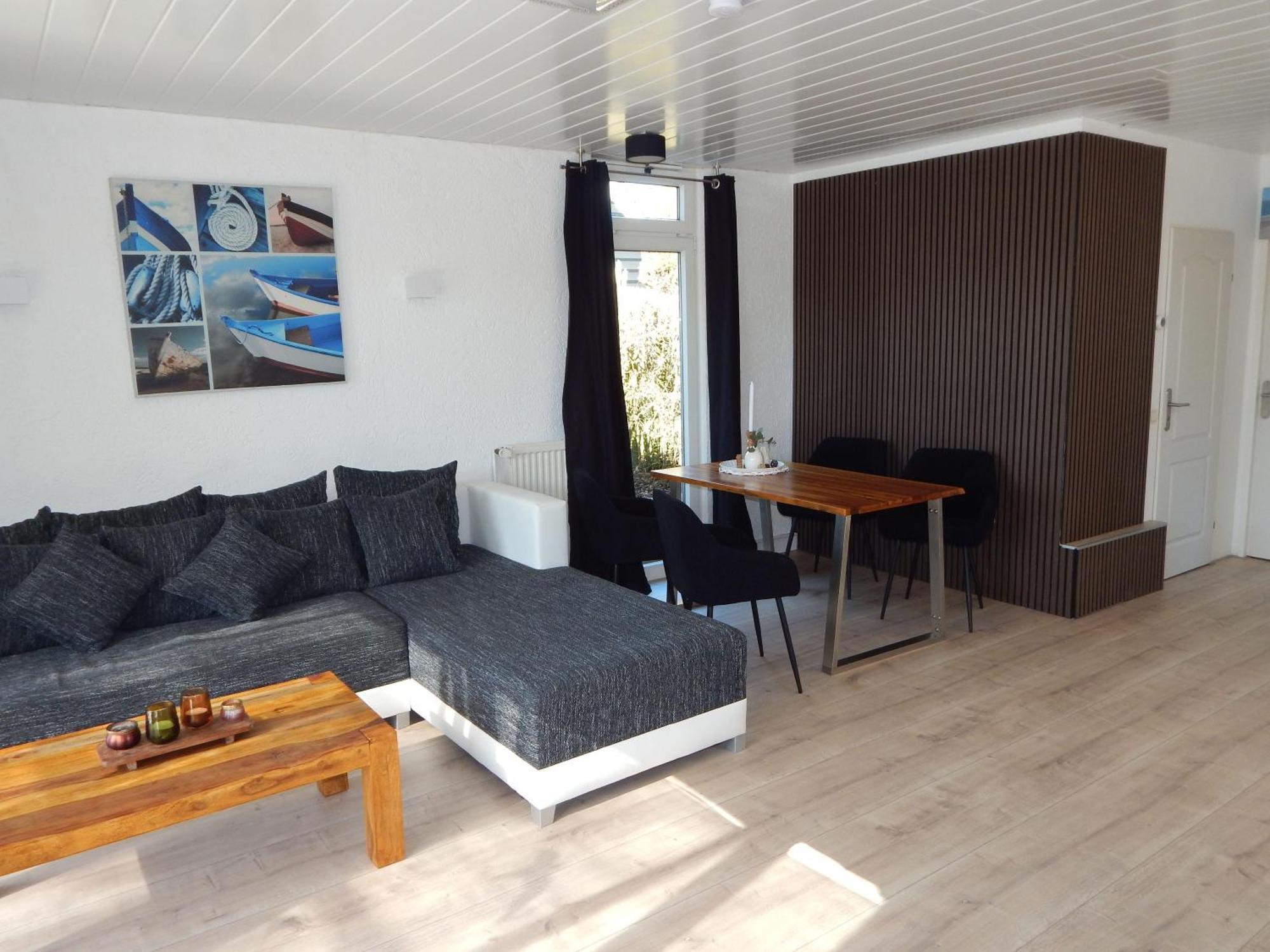 Wunderschoenes-Freistehendes-Ferienhaus-An-Der-See-Sauna-Strand-Yachthafen-Wlan Bruinisse Eksteriør billede
