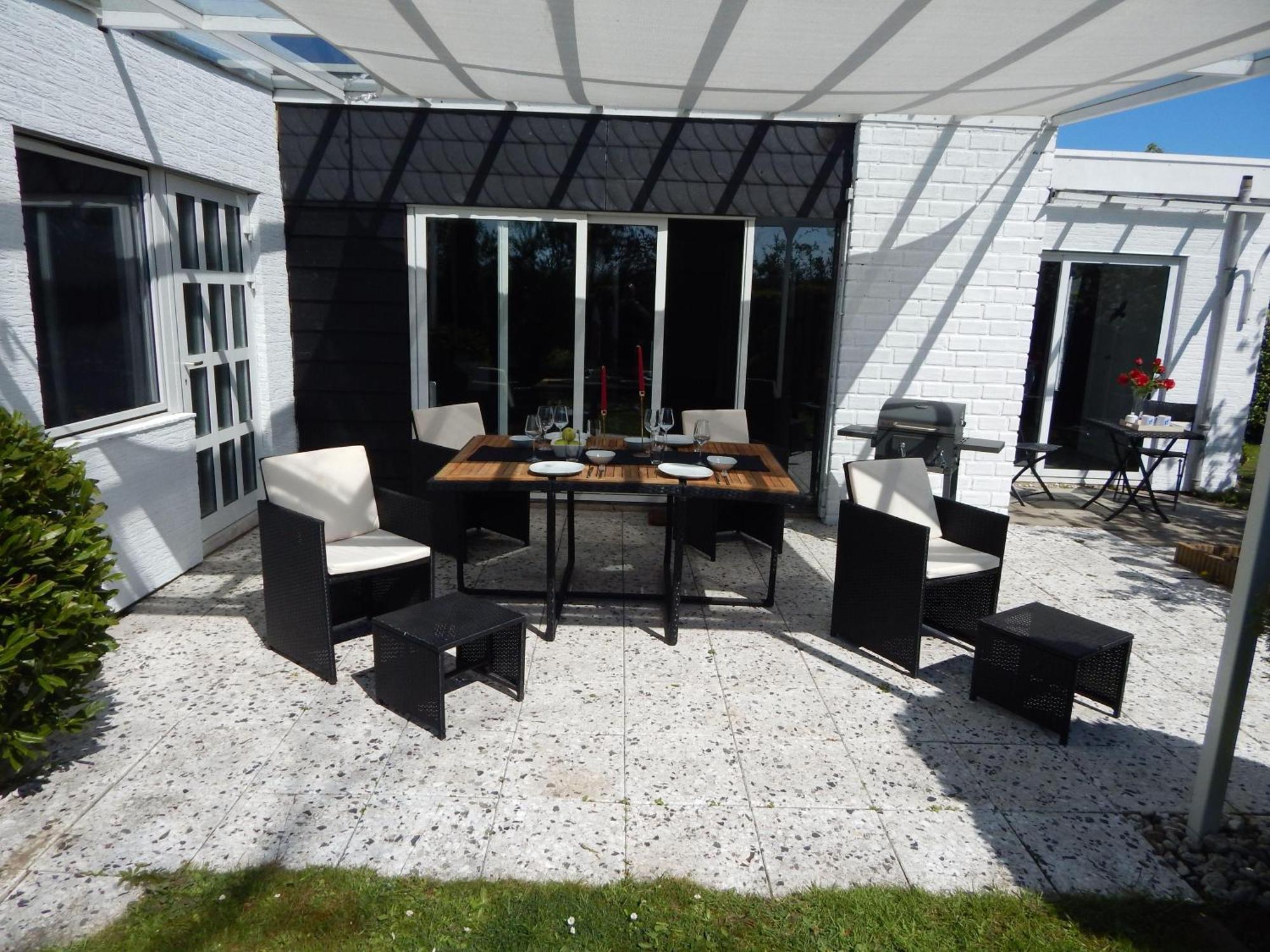 Wunderschoenes-Freistehendes-Ferienhaus-An-Der-See-Sauna-Strand-Yachthafen-Wlan Bruinisse Eksteriør billede