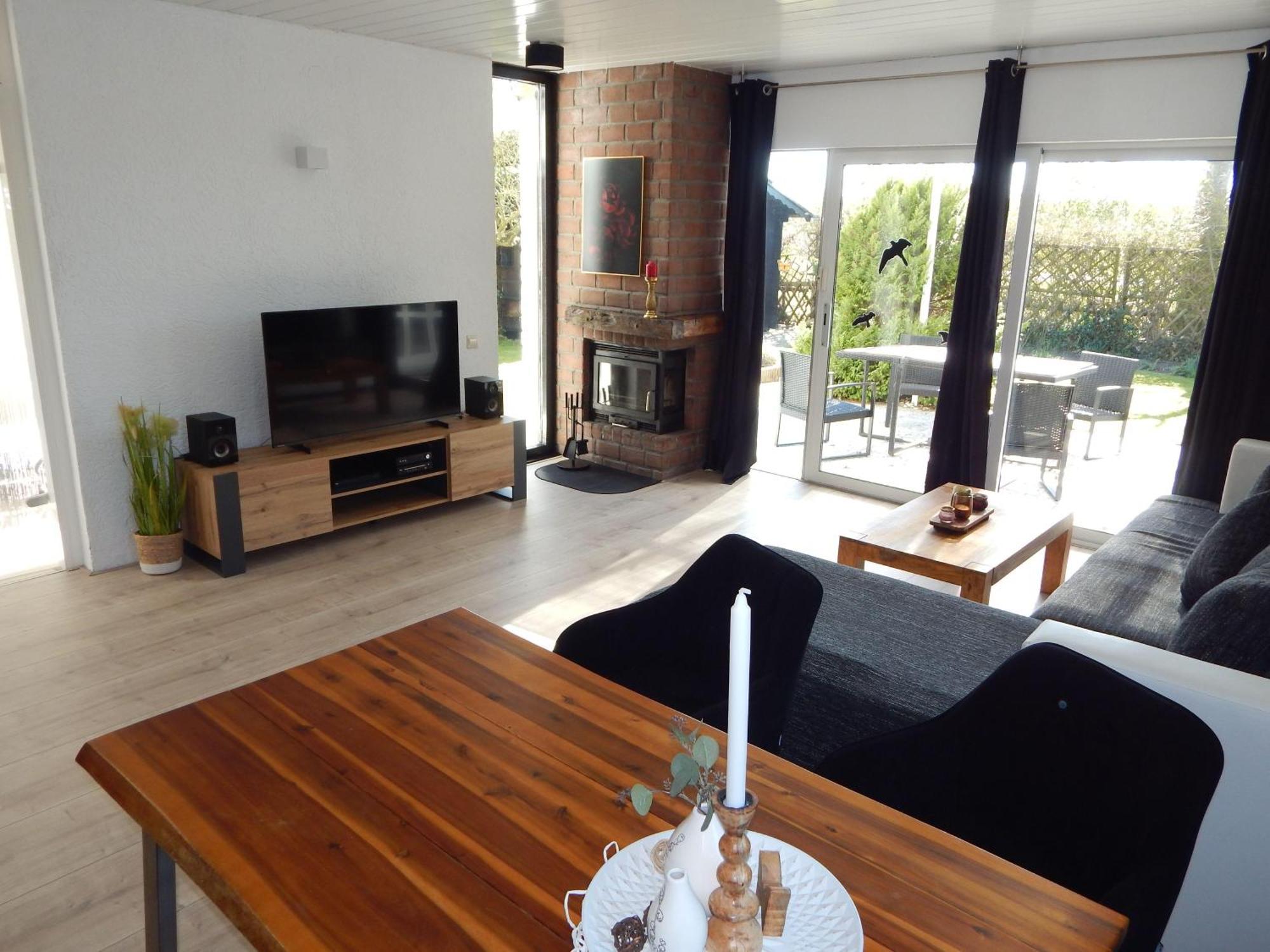 Wunderschoenes-Freistehendes-Ferienhaus-An-Der-See-Sauna-Strand-Yachthafen-Wlan Bruinisse Eksteriør billede